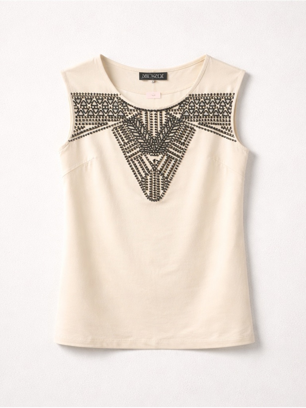 NIC+ZOE Cream Sleeveless Tank with Black embroidered Geometric Yoke